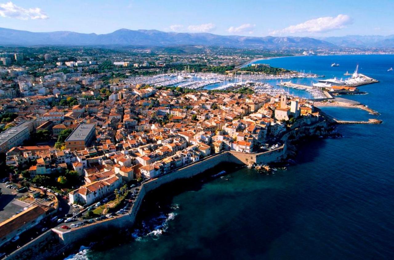 Hostel Crew Lighthouse Antibes Exteriér fotografie